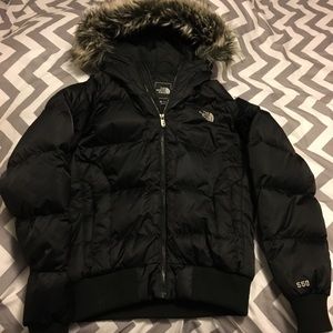North Face down filled coat. Size L.   Great shape
